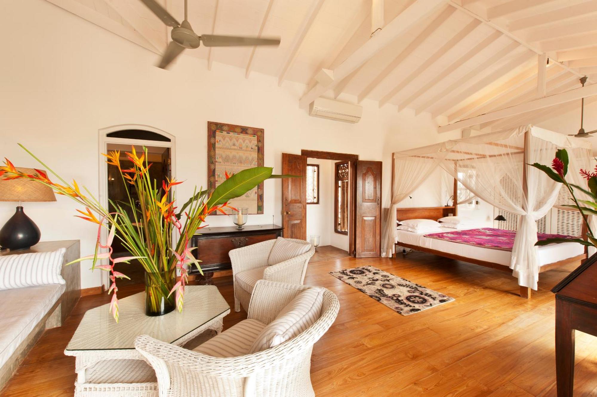 A 03 Bedroom Villa In Galle Fort With Roof Terrace & Pool Kültér fotó