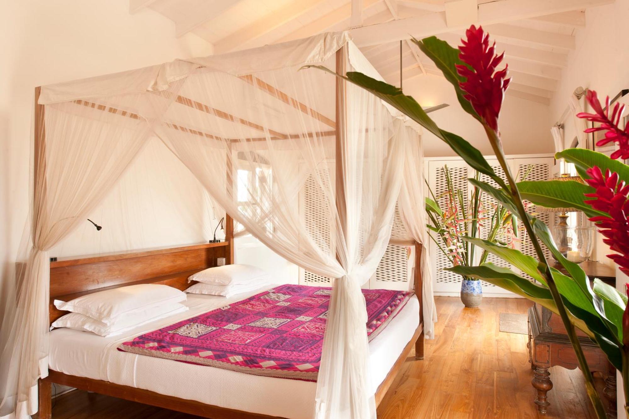 A 03 Bedroom Villa In Galle Fort With Roof Terrace & Pool Kültér fotó