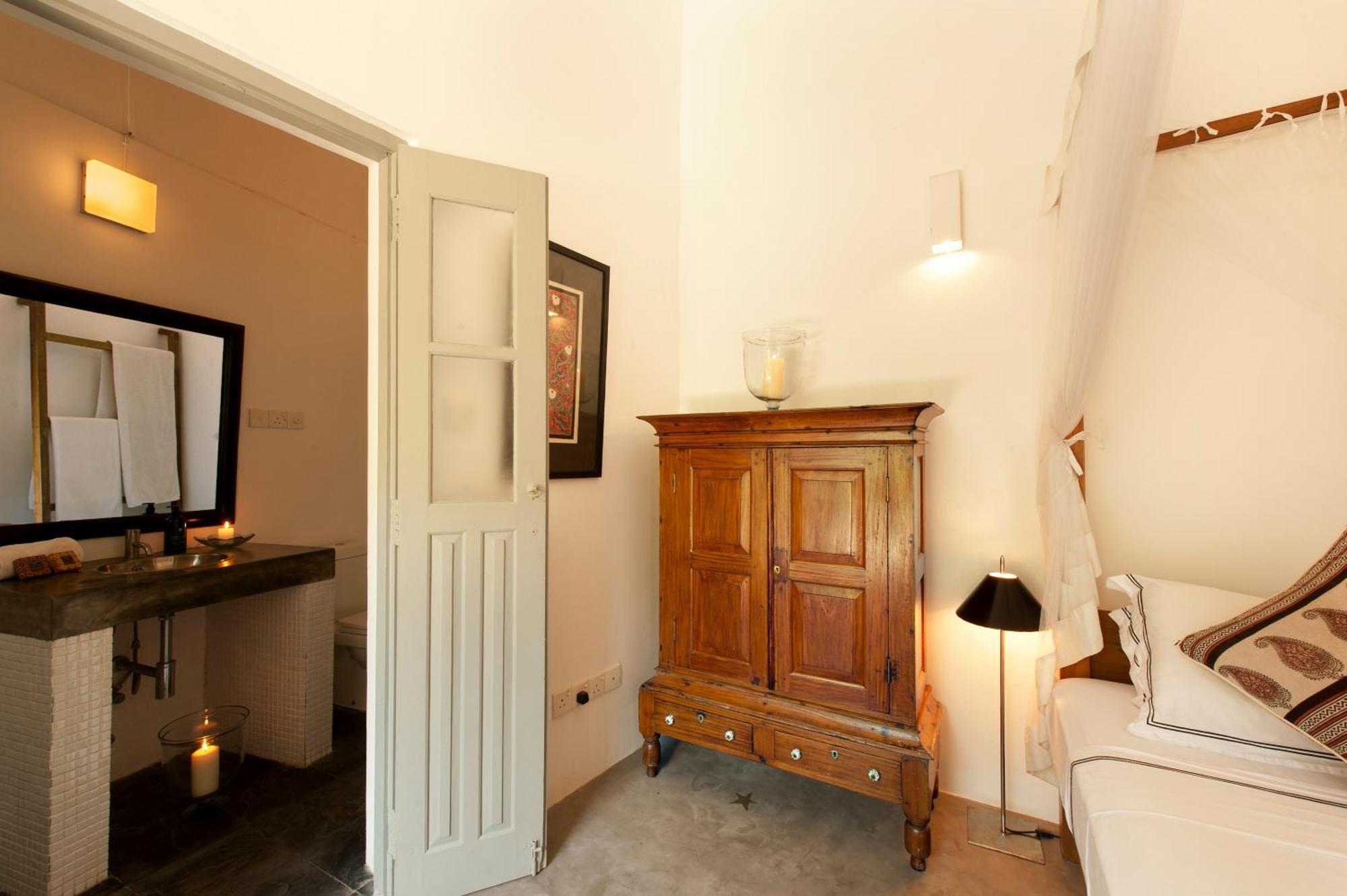 A 03 Bedroom Villa In Galle Fort With Roof Terrace & Pool Kültér fotó